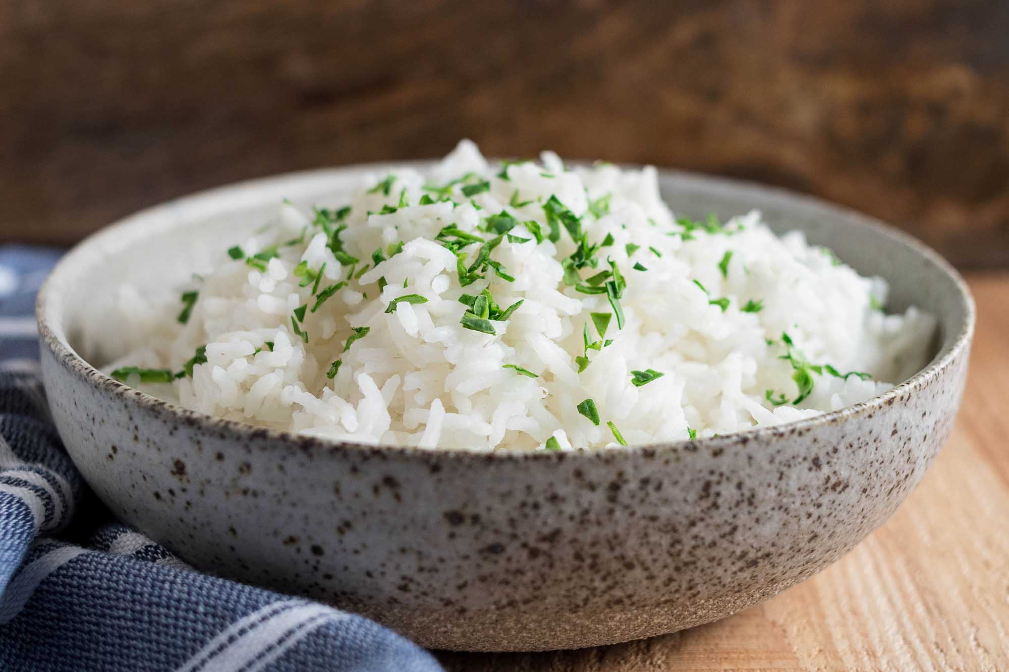 Come arroz branco e n&atilde;o engordas. V&ecirc; aqui a solu&ccedil;&atilde;o.